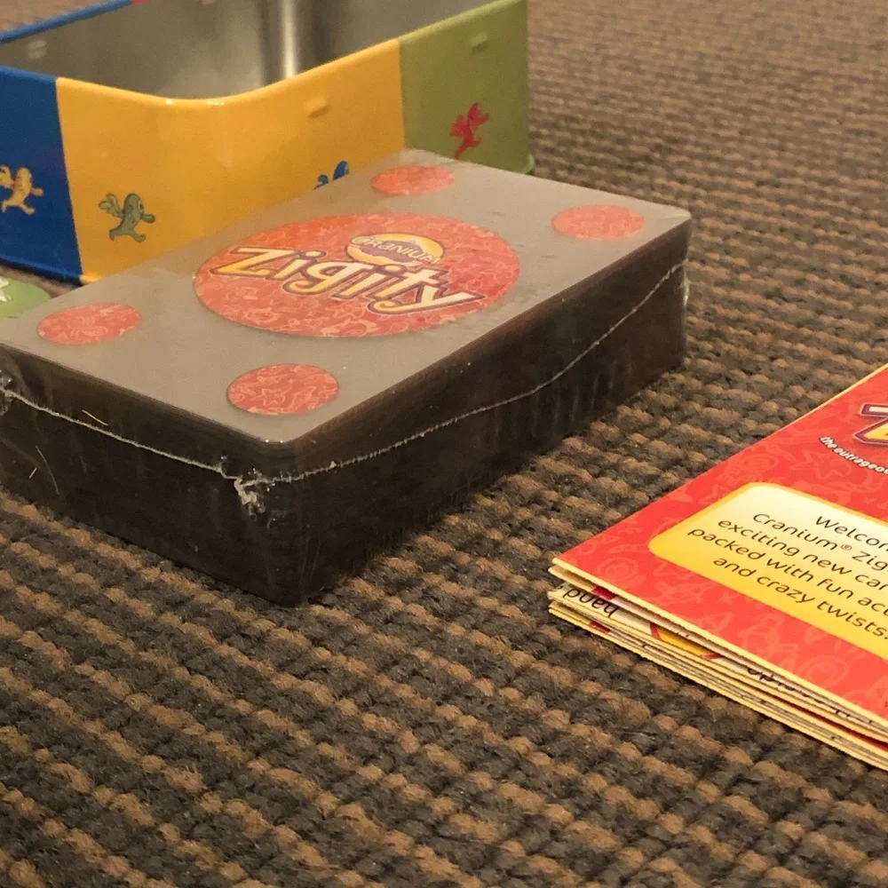 CRANIUM ZIGITY COLLECTIBLE TIN GAME - NEVER OPENED